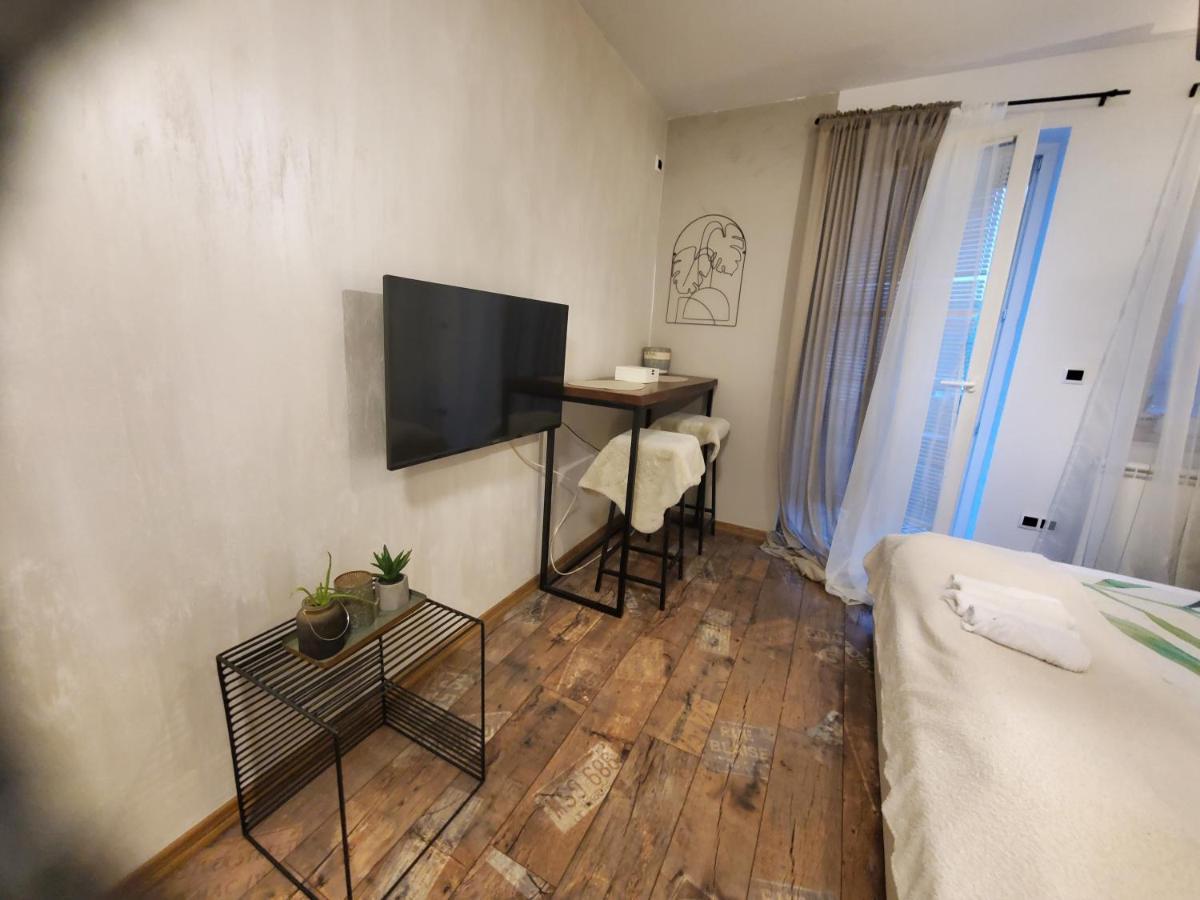 Sleep And Drive Cosy Apartment